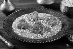 Lucknowi Murgh Nawabi Biryani ( Lucknowi Chicken Biryani- Serve- 2 )
