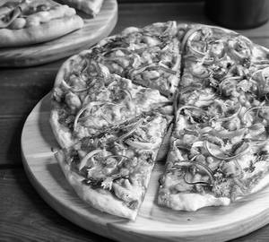 L.T's Spl Chicken Pizza [Medium]
