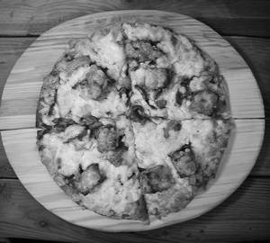 Chilli Paneer Pizza