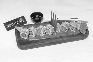 Spicy Salmon Sushi