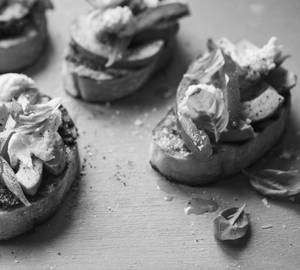 Olive Tapenade Bruschetta