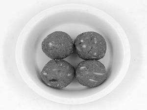 Besan Laddu