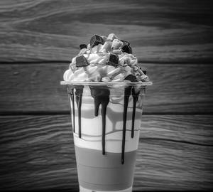 Caramel milkshake