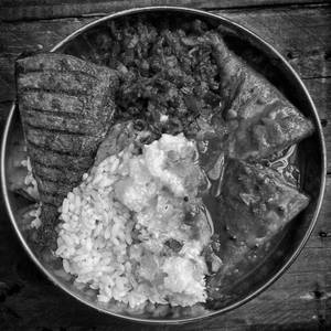 Fish Curry Pothichoru(in Banana Leaf)