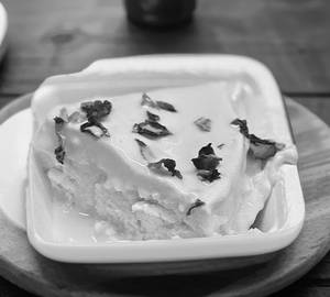 Tres leches cake