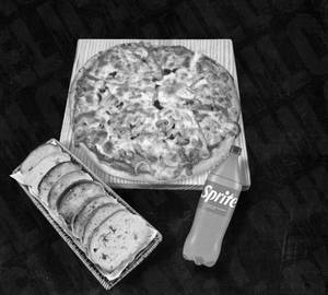 Premavera + Sprite + Garlic Bread