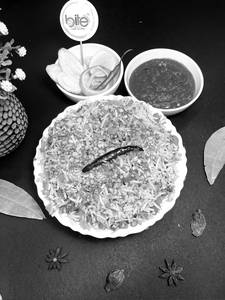 Chilly Garlic Fried Rice [Serves 1-2]