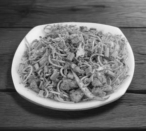 Egg Chicken Singapuri Noodles