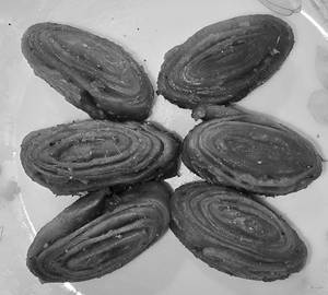 Madatha kaja
