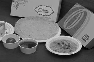 Dal Pakwan + Gulab Jamun