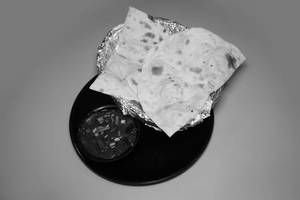 Roti[2Pcs]/Butter Naan[1Pc 3 Portion] With Chilli Chicken[4Pcs]