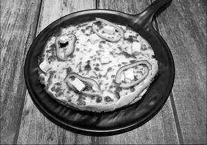 Paneer Cheese Tikka Pizza