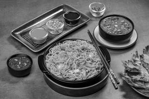 Veg Triple Noodles