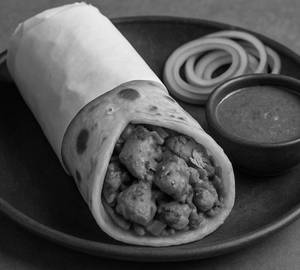 Special Nawabi Chicken Roll