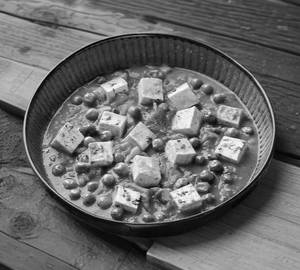 Matar Paneer