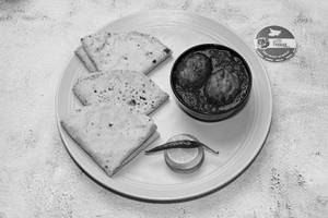3Roti With Egg Masala [2 Eggs]