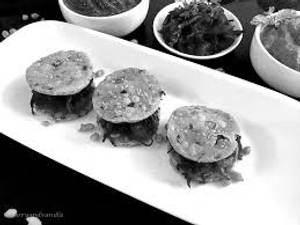 Crispy Onion Thattu Vadai Combo (6 pieces )