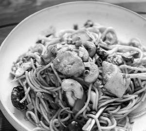 Chicken Hakka Noodles