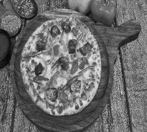 Chicken hot pizza