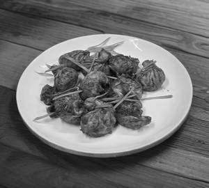 Dragon Chicken Momos 10pcs