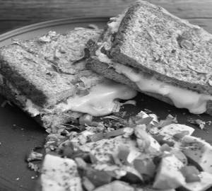 Schezwan Cheese Bread Omelette