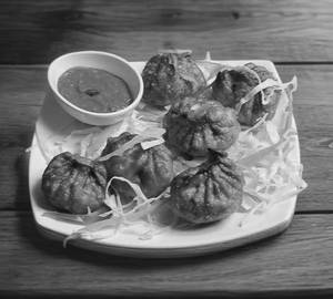 Veg Fried Momo's (6 pcs)