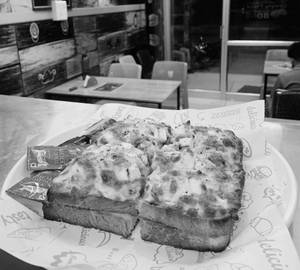 Paneer Pizza Sandwich