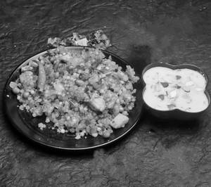 Falahari Sabudana Khichdi+Fruit Raita