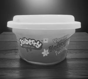 80Ml Twister Vanilla and Black Current
