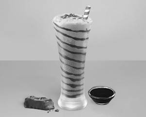 Snickers Milkshake With Snickers Ice Cream