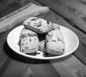 Pista Badam Cookies (200 gm)