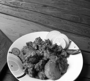 Kasturi chicken kosha [4 pieces] alu [1 piece]