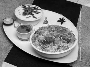 Veg Biryani With Raita