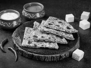 Paneer Paratha [2 Pieces]