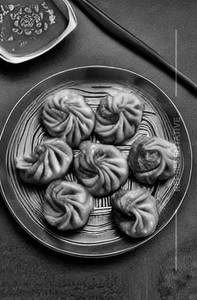 Schezwan momo