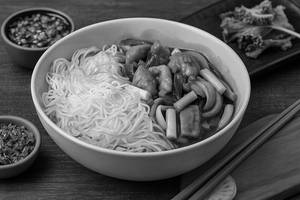Chicken Schezwan Pan-Fried Noodles