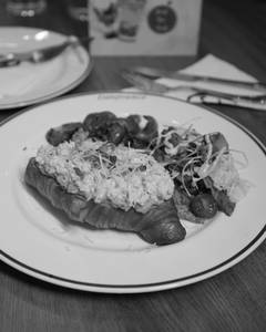Scrambled Eggs Croissant