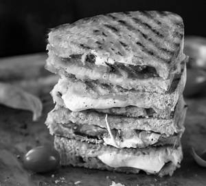 Veg CHEESE Grilled Sandwich