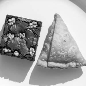 Veg Samoa (1 pc) + Walnut Brownie                     