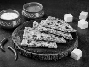 Paneer Paratha [1 Pc]