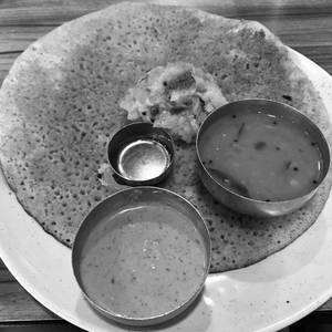 Podi With Masala Uttapam