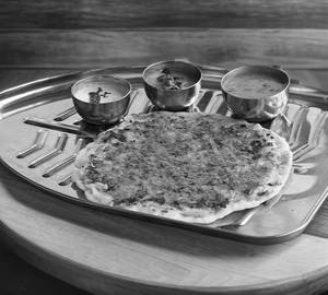 Mix veg uthappam