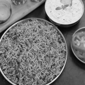 Matar Biryani With Raita (saatvik)