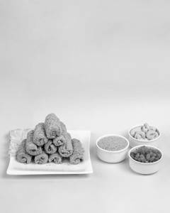 Dryfruit Roll Gajak.