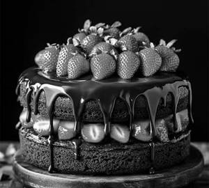 Choco Strawberry Cake - (500G) - Egg