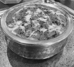 Paneer Tikka Butter Masala (J)