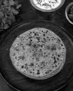 Aloo pyaj paratha