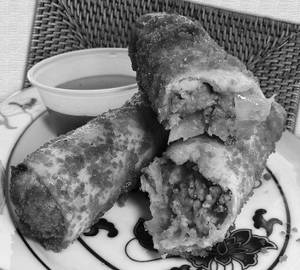 Street Style Roll Combo (2 Chicken Roll Fry + 2 Soft Drinks)