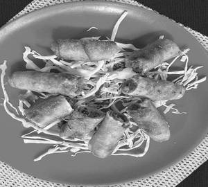 Street Style Chicken Roll Fried