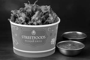 Onion Pakoda Party Bucket - 12 Pcs
